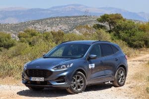 Ford-Kuga-PHEV-(15)