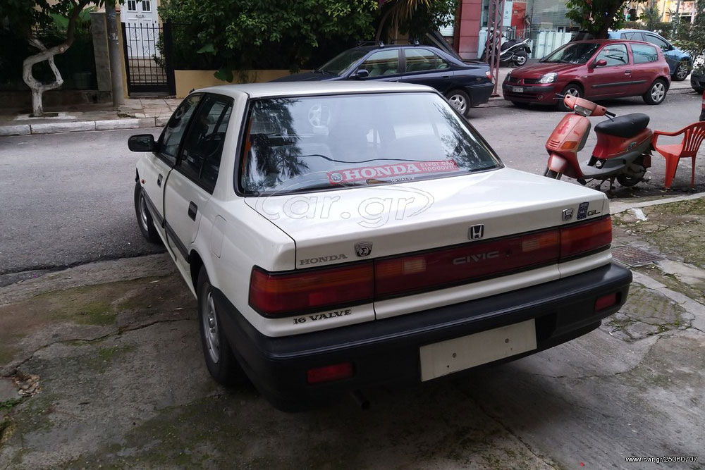 https://autogreeknews.gr/wp-content/uploads/2022/04/Honda-Civic-1990-4.jpg