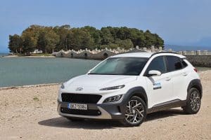 Hyundai-Kona-Hybrid-(1)