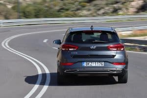 Hyundai-i30-1.0-T-GDi-DCT-(4)