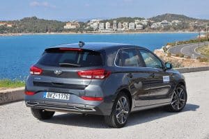 Hyundai-i30-1.0-T-GDi-DCT-(6)