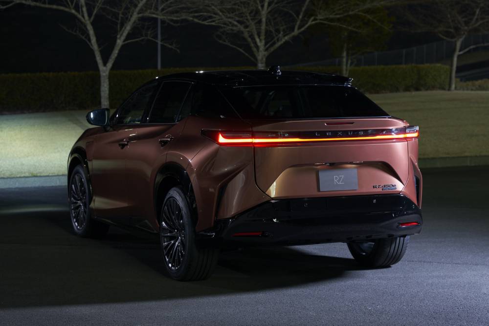 https://autogreeknews.gr/wp-content/uploads/2022/04/Lexus-RZ-450e-123.jpg