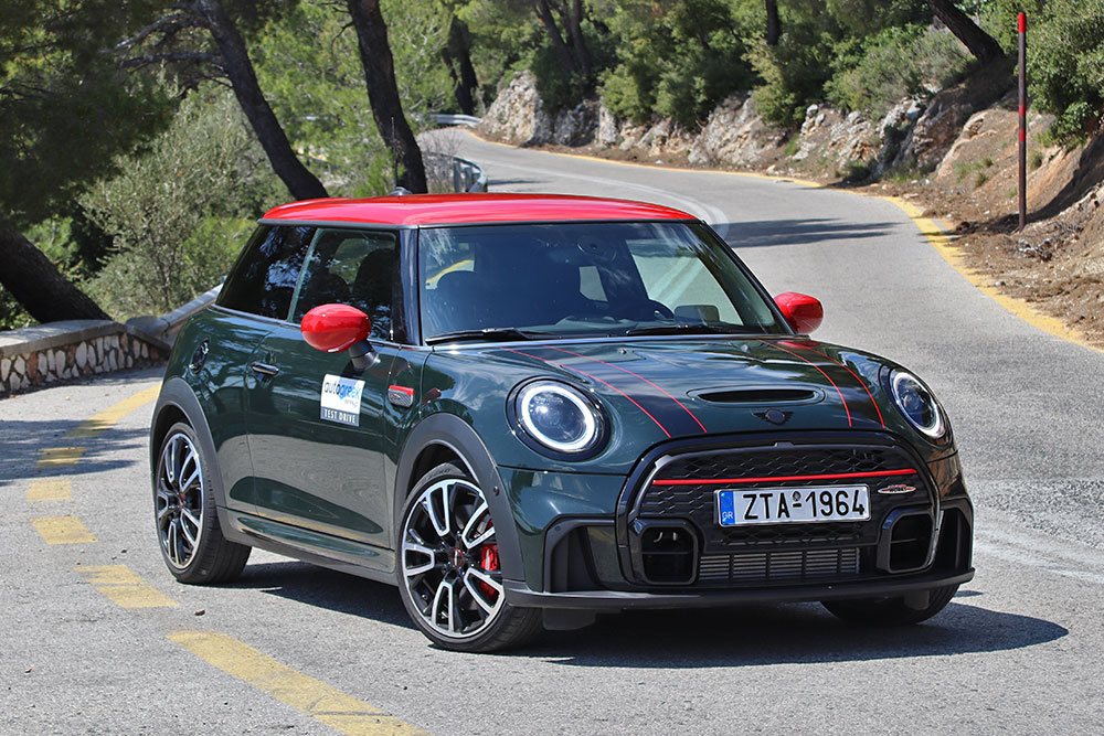 https://autogreeknews.gr/wp-content/uploads/2022/04/MINI-Cooper-S-JCW-2.jpg