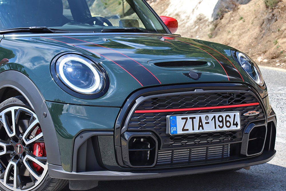 https://autogreeknews.gr/wp-content/uploads/2022/04/MINI-Cooper-S-JCW-3.jpg