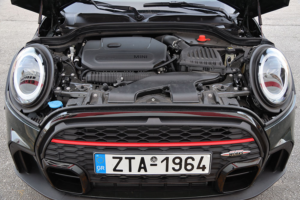 https://autogreeknews.gr/wp-content/uploads/2022/04/MINI-Cooper-S-JCW-42.jpg