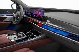 P90458212_The_new_BMW_760i_xDrive._European_model_shown