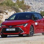 Toyota-Corolla-Hybrid-2.0