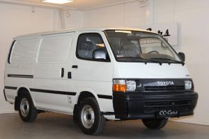 Toyota-HiAce-1