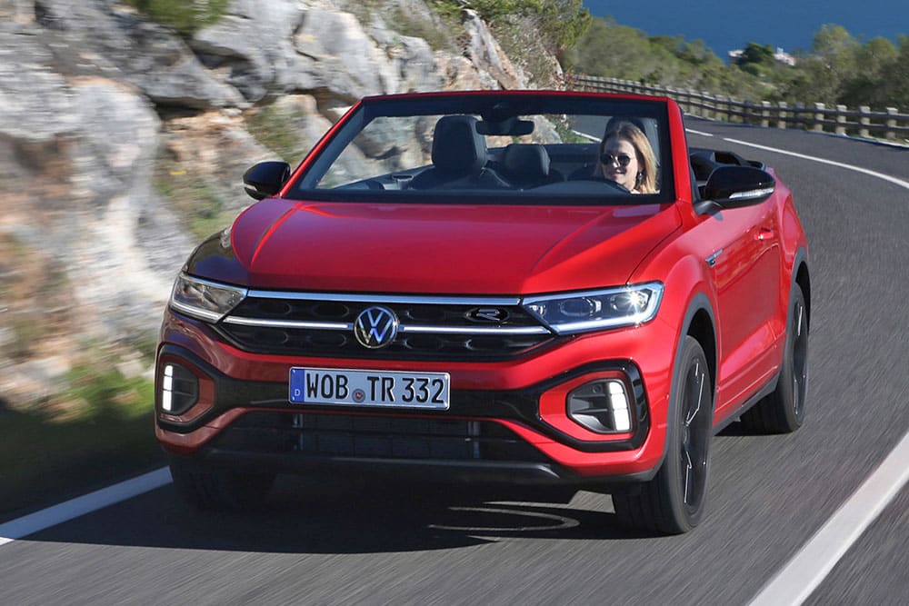https://autogreeknews.gr/wp-content/uploads/2022/04/VW-T-Roc-Cabriolet-2022-7.jpg