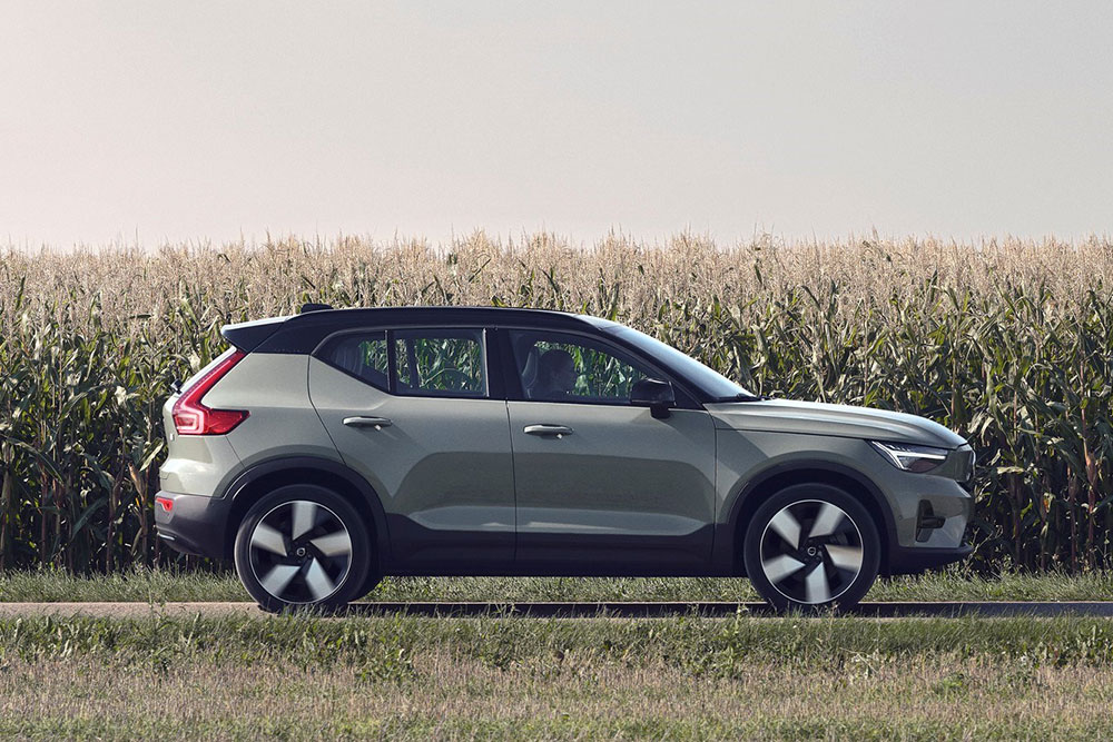 https://autogreeknews.gr/wp-content/uploads/2022/04/Volvo-XC40-Recharge-3.jpg