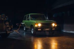 david-beckham-gifts-son-brooklyn-a-500000-electric (2)