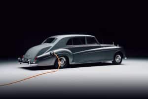 david-beckham-gifts-son-brooklyn-a-500000-electric (3)