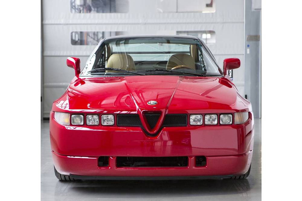 https://autogreeknews.gr/wp-content/uploads/2022/04/fca-heritage-restores-alfa-romeo-sz-7.jpg