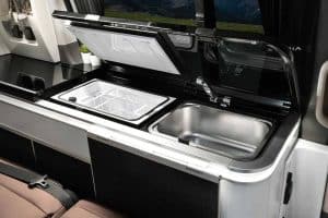 hyundai-staria-lounge-camper (12)