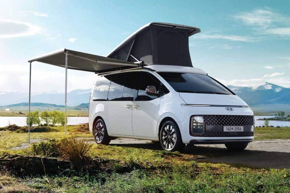 https://autogreeknews.gr/wp-content/uploads/2022/04/hyundai-staria-lounge-camper.jpg