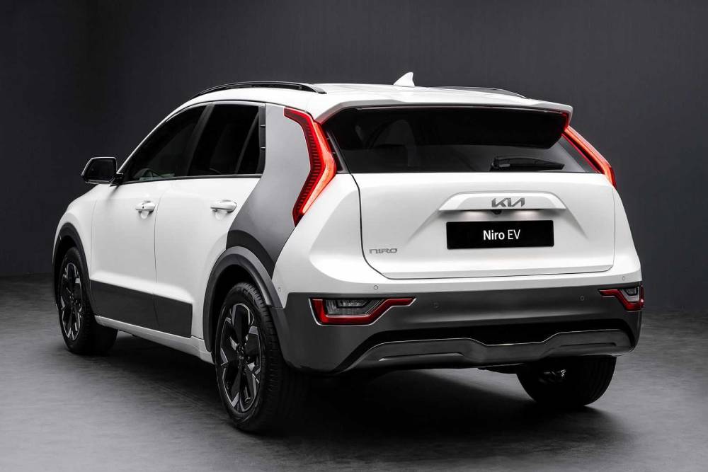 https://autogreeknews.gr/wp-content/uploads/2022/04/kia-niro-ev-2022-in-der-ersten-sitzprobe-3.jpg