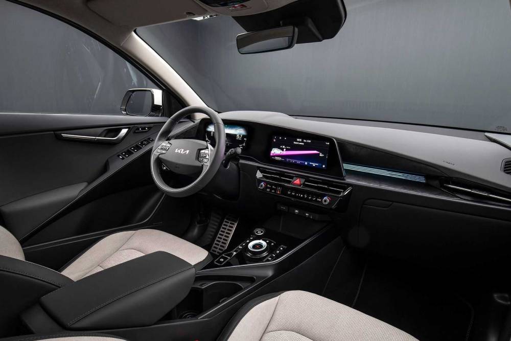https://autogreeknews.gr/wp-content/uploads/2022/04/kia-niro-ev-2022-in-der-ersten-sitzprobe-5.jpg