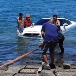 nissan gt-r rolled off to sea 02