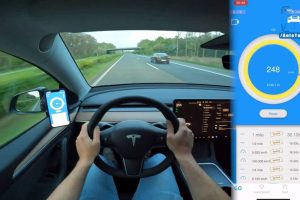 tesla model y performance top speed run