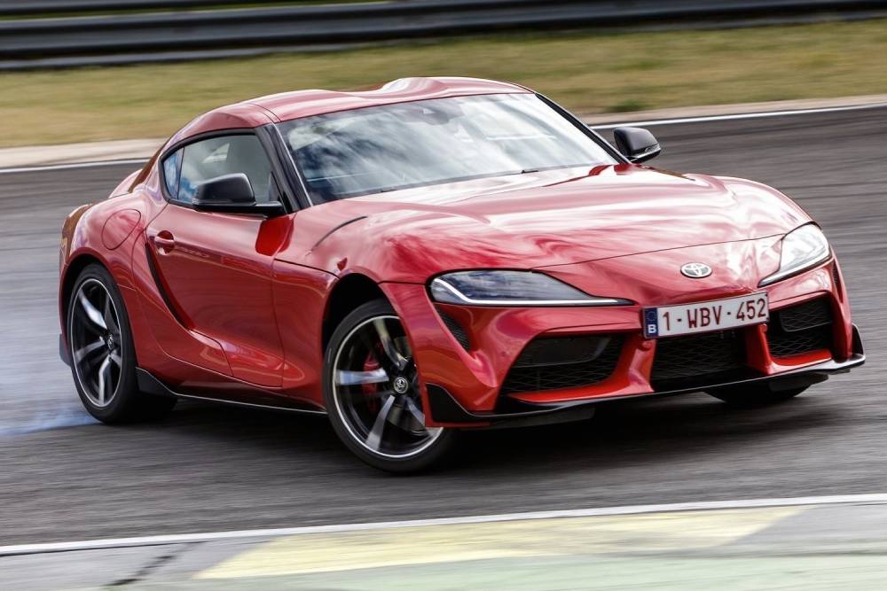 https://autogreeknews.gr/wp-content/uploads/2022/04/toyota-gr-supra-drift.jpg