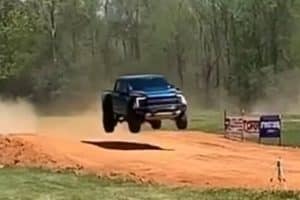 watch-a-ford-f-150-raptor-owner-breaking-his-back-