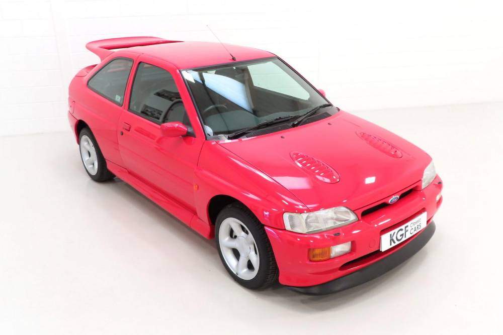 https://autogreeknews.gr/wp-content/uploads/2022/05/1993-Ford-Escort-RS-Cosworth-New-2.jpg