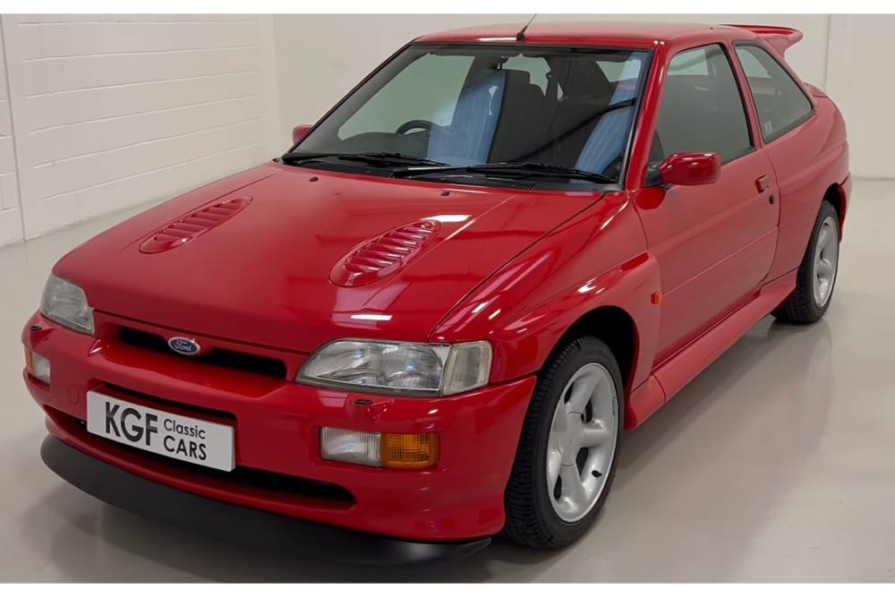 https://autogreeknews.gr/wp-content/uploads/2022/05/1993-Ford-Escort-RS-Cosworth-New-20.jpg