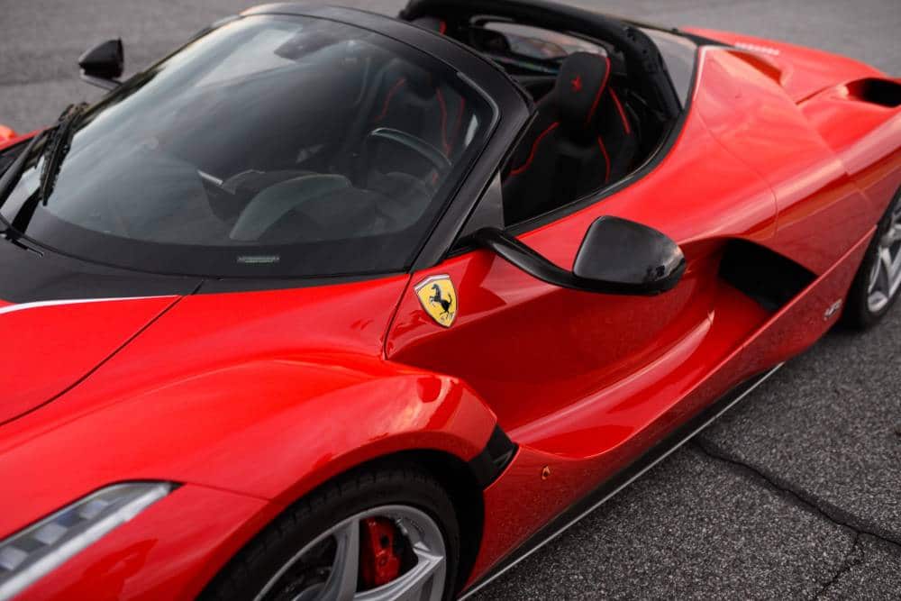 https://autogreeknews.gr/wp-content/uploads/2022/05/2017_ferrari_laferrari-aperta_7F60B3D6-6816-4D4F-B.jpg