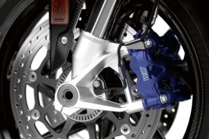 2022-bmw-m-1000-rr-m-division-s-spectacular-first- (10)