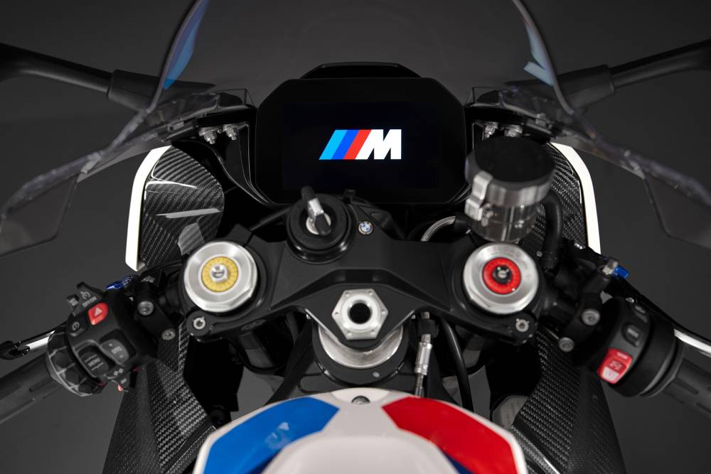 https://autogreeknews.gr/wp-content/uploads/2022/05/2022-bmw-m-1000-rr-m-division-s-spectacular-first-13.jpg