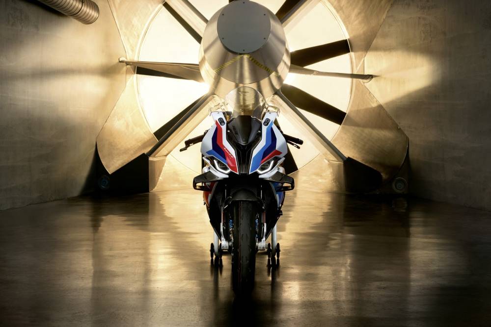 https://autogreeknews.gr/wp-content/uploads/2022/05/2022-bmw-m-1000-rr-m-division-s-spectacular-first-6.jpg