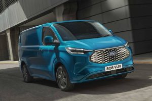 2022_ford_e-transit_custom_04-copia