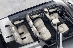 2023-Land-Rover-Defender-130-004