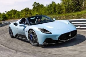 2023-Maserati-MC20-Cielo-00010