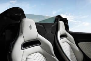2023-Maserati-MC20-Cielo-00026