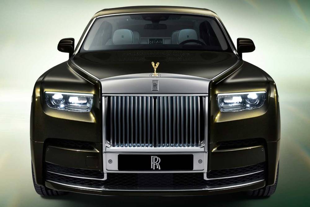 https://autogreeknews.gr/wp-content/uploads/2022/05/2023-rolls-royce-phantom-2.jpg
