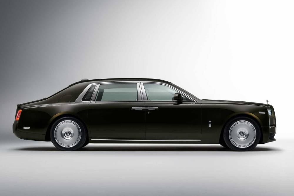 https://autogreeknews.gr/wp-content/uploads/2022/05/2023-rolls-royce-phantom-4.jpg
