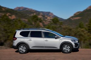 Dacia-Jogger-2022 (8)
