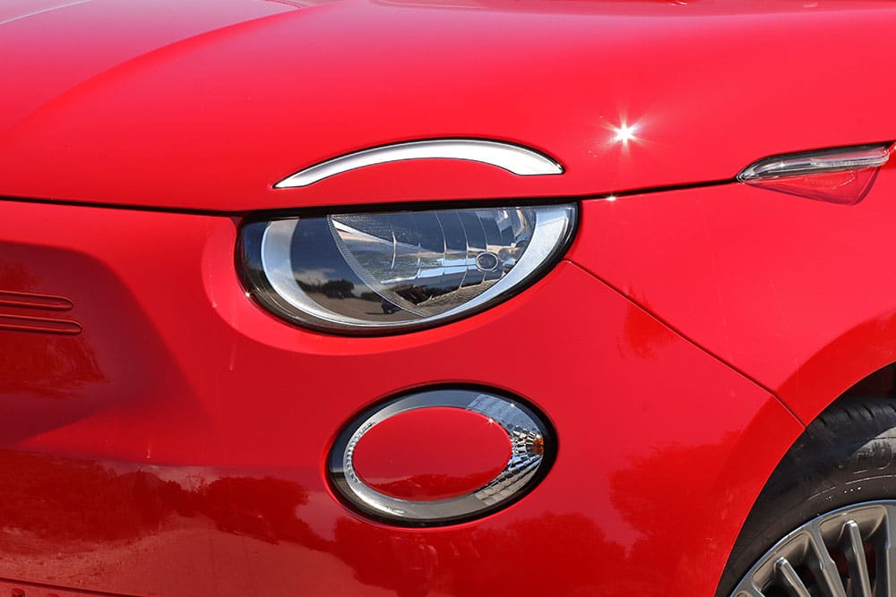 https://autogreeknews.gr/wp-content/uploads/2022/05/Fiat-500-RED-electric-31.jpg