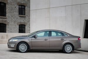 Ford-Mondeo-Mk3-(5)