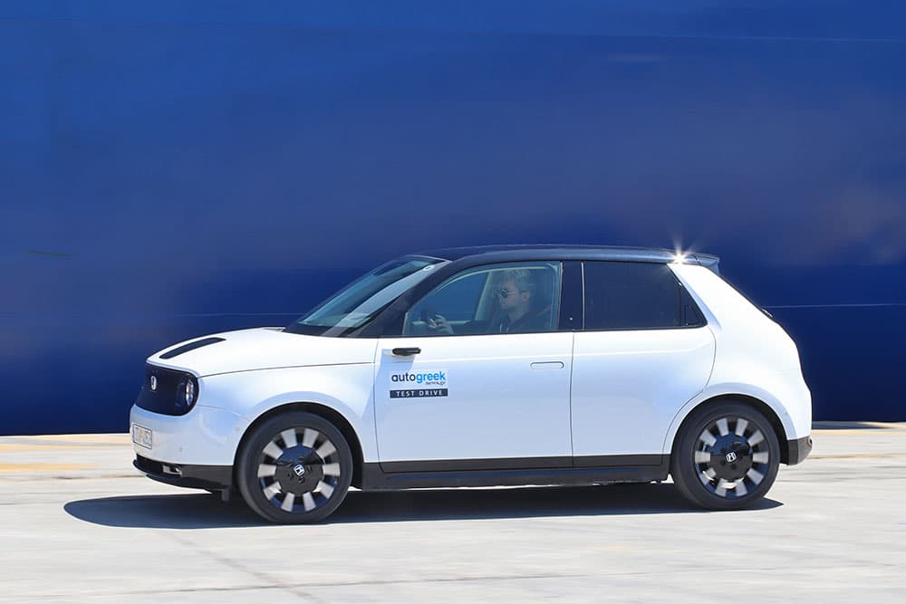 https://autogreeknews.gr/wp-content/uploads/2022/05/Honda-e-2022-13.jpg