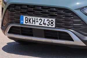 Hyundai-Bayon-grill
