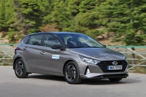 Hyundai-i20-1.2-front