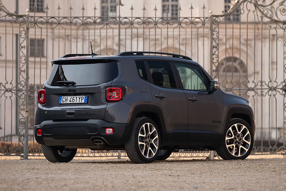 https://autogreeknews.gr/wp-content/uploads/2022/05/Jeep-Renegade-e-hybrid-3.jpg