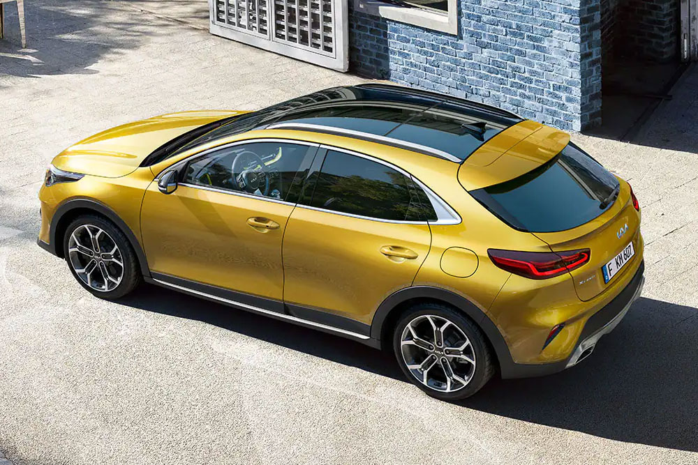 https://autogreeknews.gr/wp-content/uploads/2022/05/Kia-XCeed-2022-rear.jpg