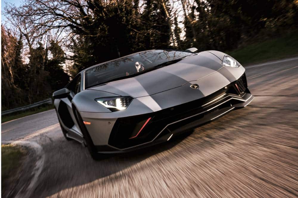 https://autogreeknews.gr/wp-content/uploads/2022/05/Lamborghini-Aventador-Ultimate-24.jpg