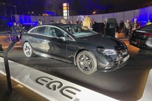 Mercedes-Past-to-the-future-3