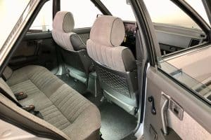 Nissan-Bluebird-1986-(2)