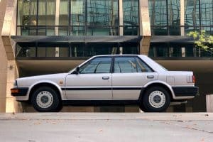 Nissan-Bluebird-1986-(4)