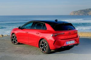 Opel Astra 2022 (3)